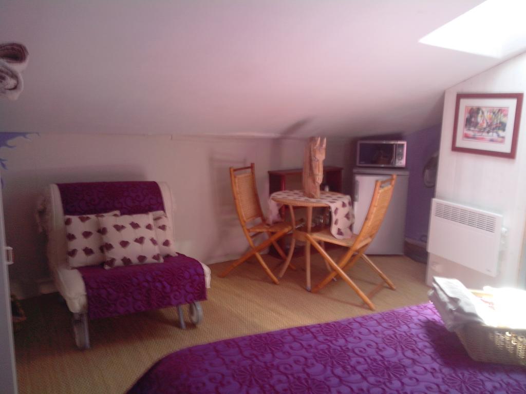 Le Clos De La Source Bed and Breakfast Le Bousquet-d'Orb Kamer foto