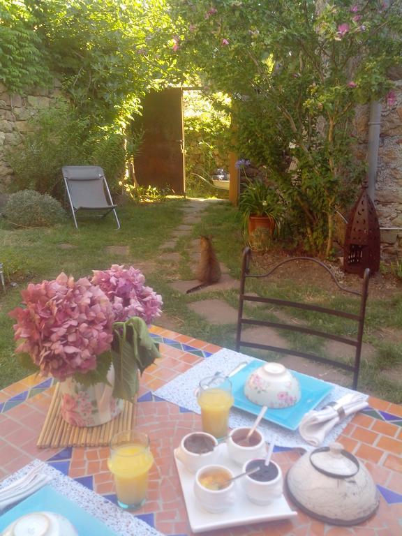 Le Clos De La Source Bed and Breakfast Le Bousquet-d'Orb Buitenkant foto