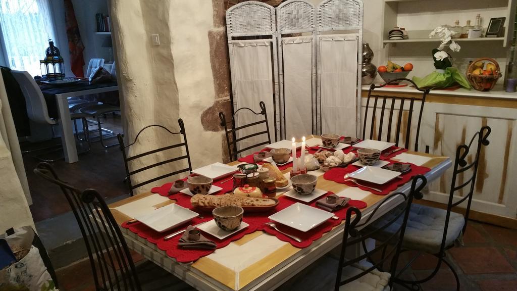 Le Clos De La Source Bed and Breakfast Le Bousquet-d'Orb Buitenkant foto